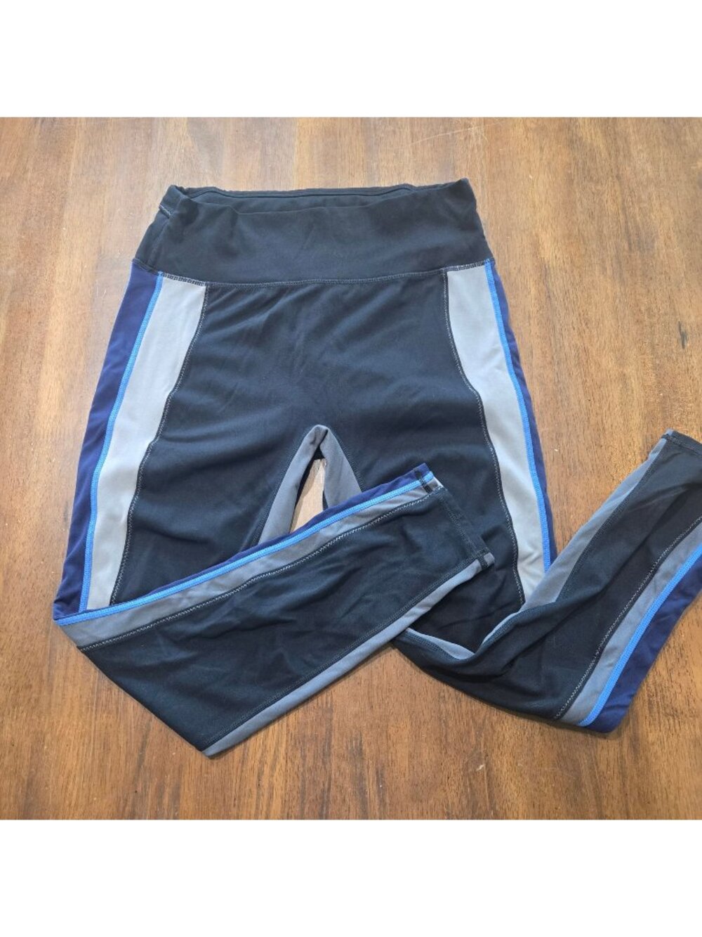Fabletics Trinity High-Waisted Run 7/8 Legging Womens Sz L (26-0180)